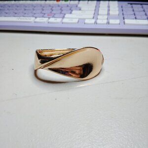 Modern Design Gold Tone Clamper Bracelet